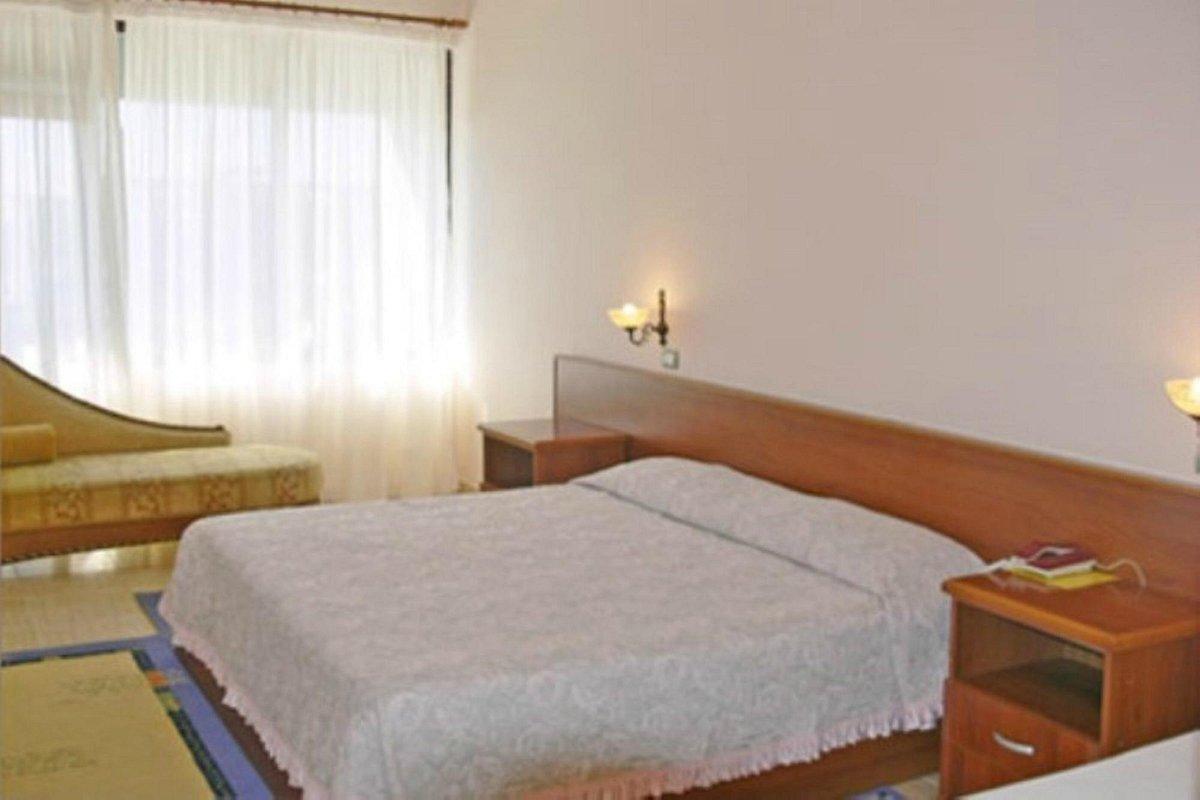 Akropoli Hotel Kryemëdhej Exteriér fotografie