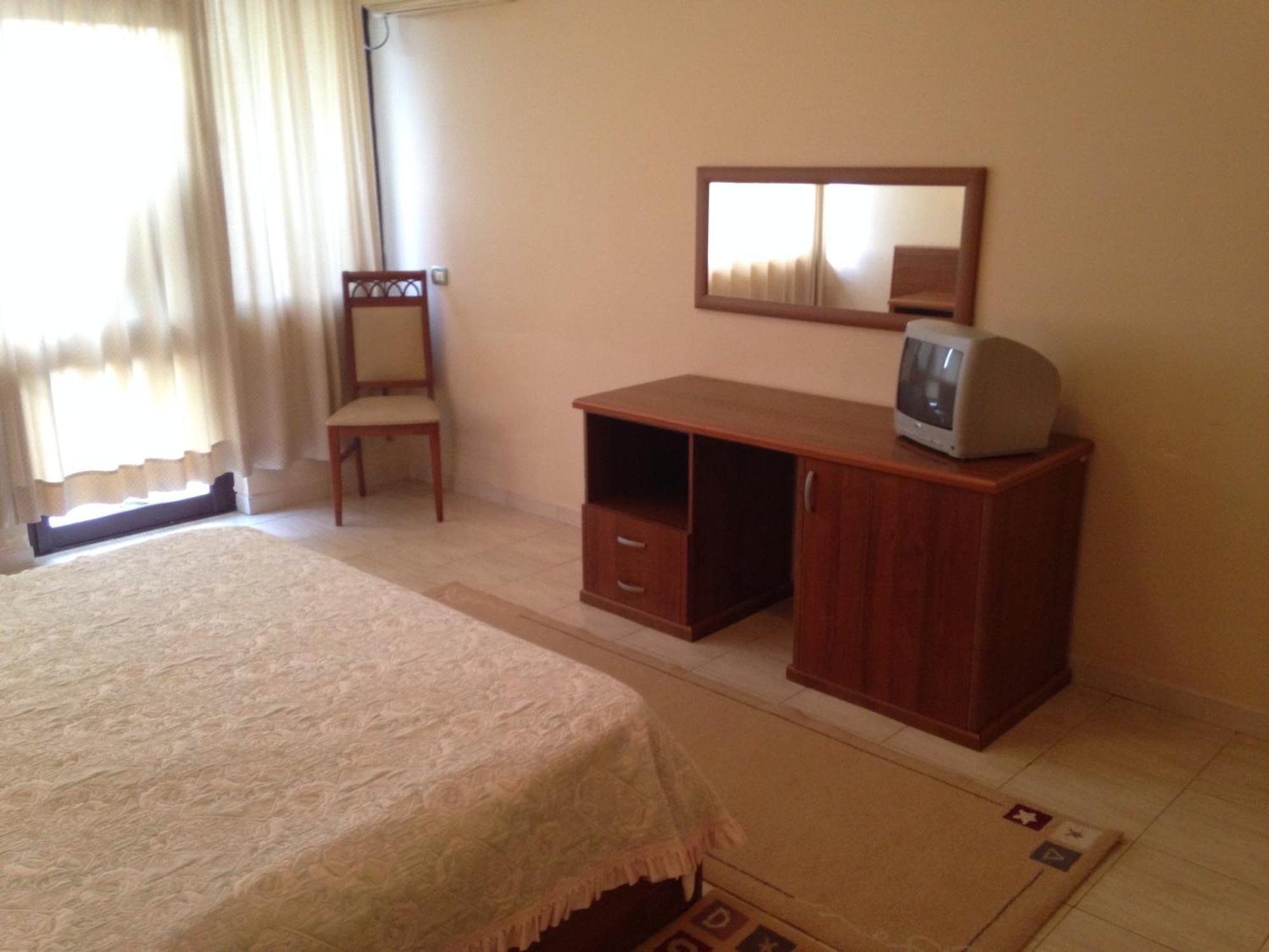 Akropoli Hotel Kryemëdhej Pokoj fotografie