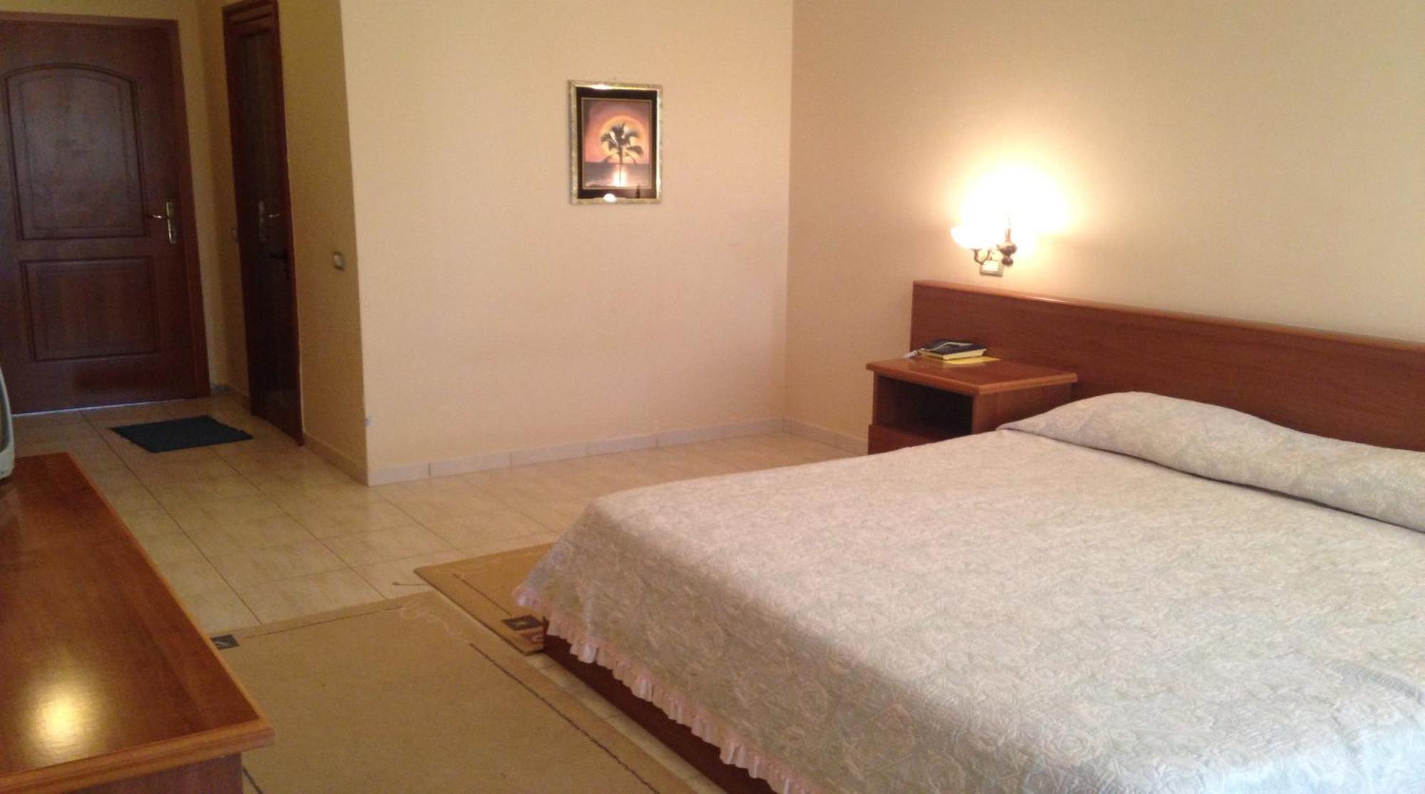 Akropoli Hotel Kryemëdhej Pokoj fotografie