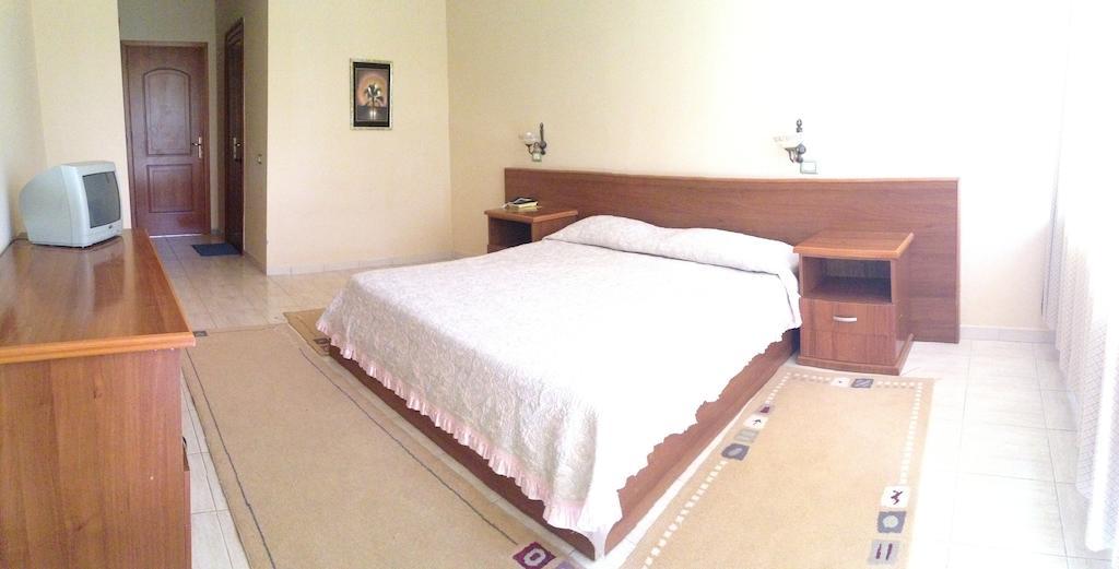 Akropoli Hotel Kryemëdhej Pokoj fotografie