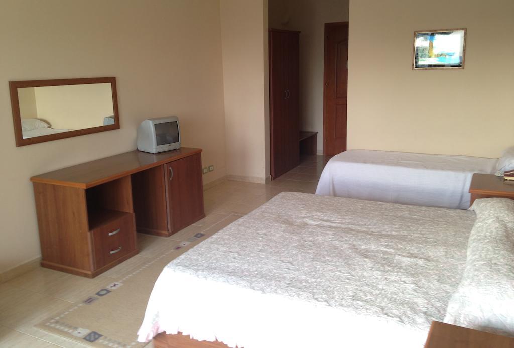 Akropoli Hotel Kryemëdhej Pokoj fotografie